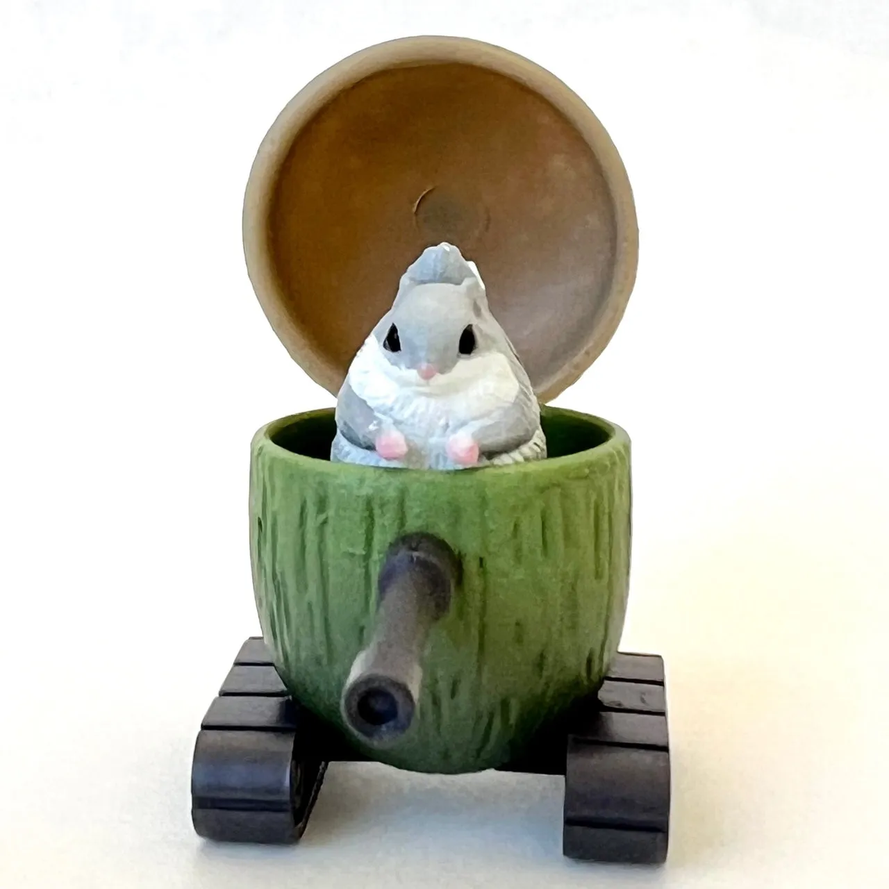 70255 Donguri Acorn Tank Figurine Capsule-6